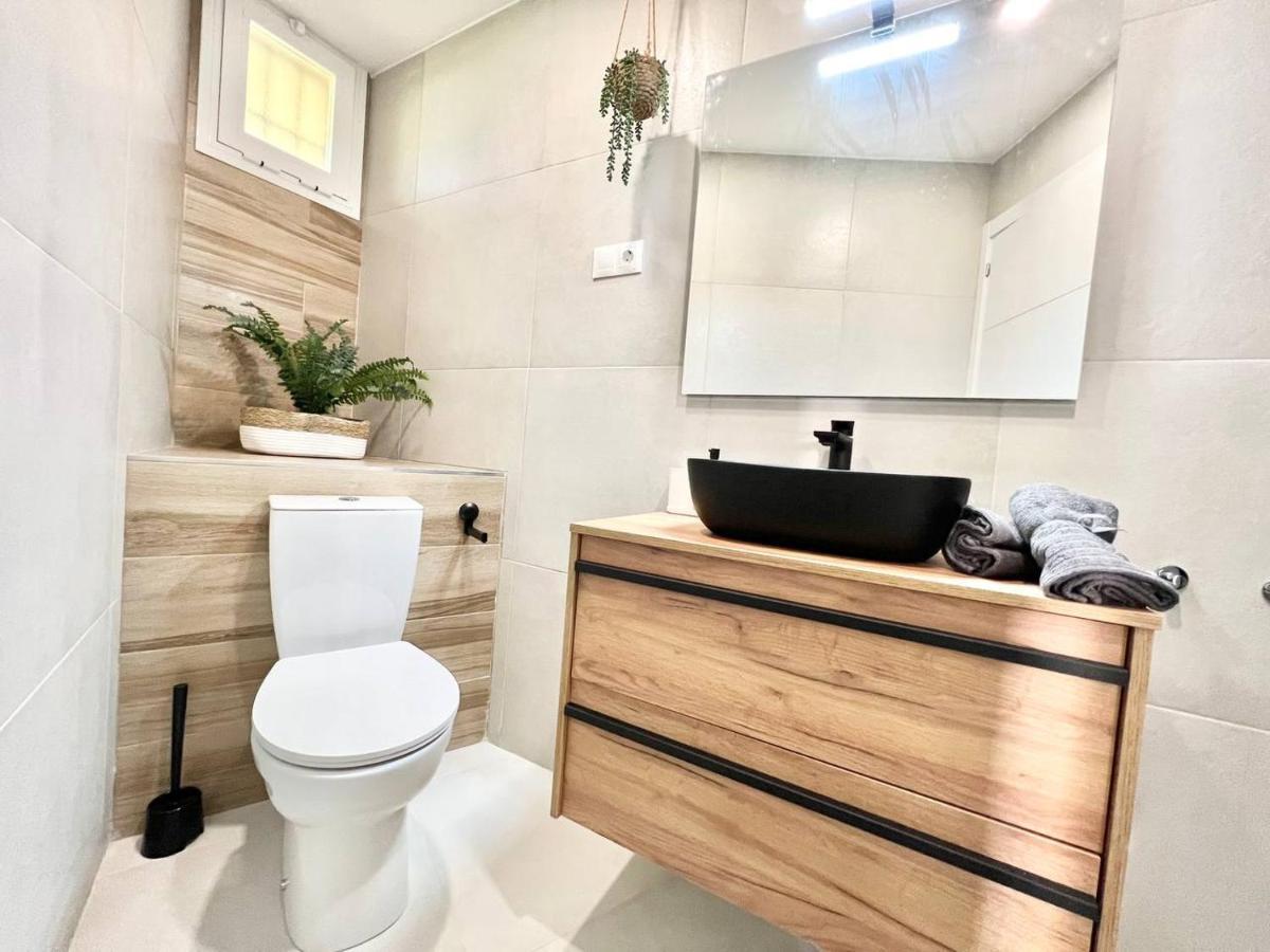 Erisa Ib Carihuela - Torremolinos Daire Dış mekan fotoğraf